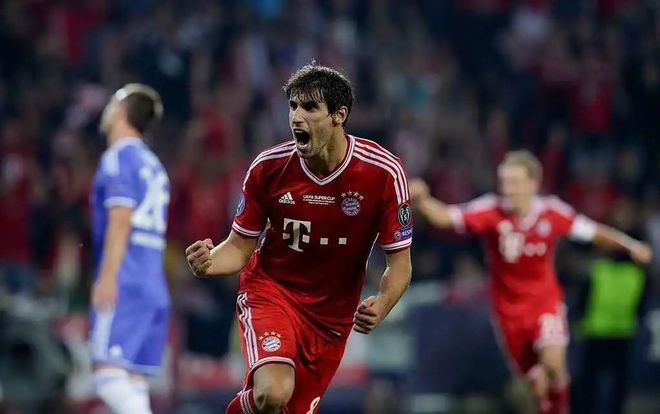 关于火红三冠王连胜，狂奔榜首无人能敌的信息