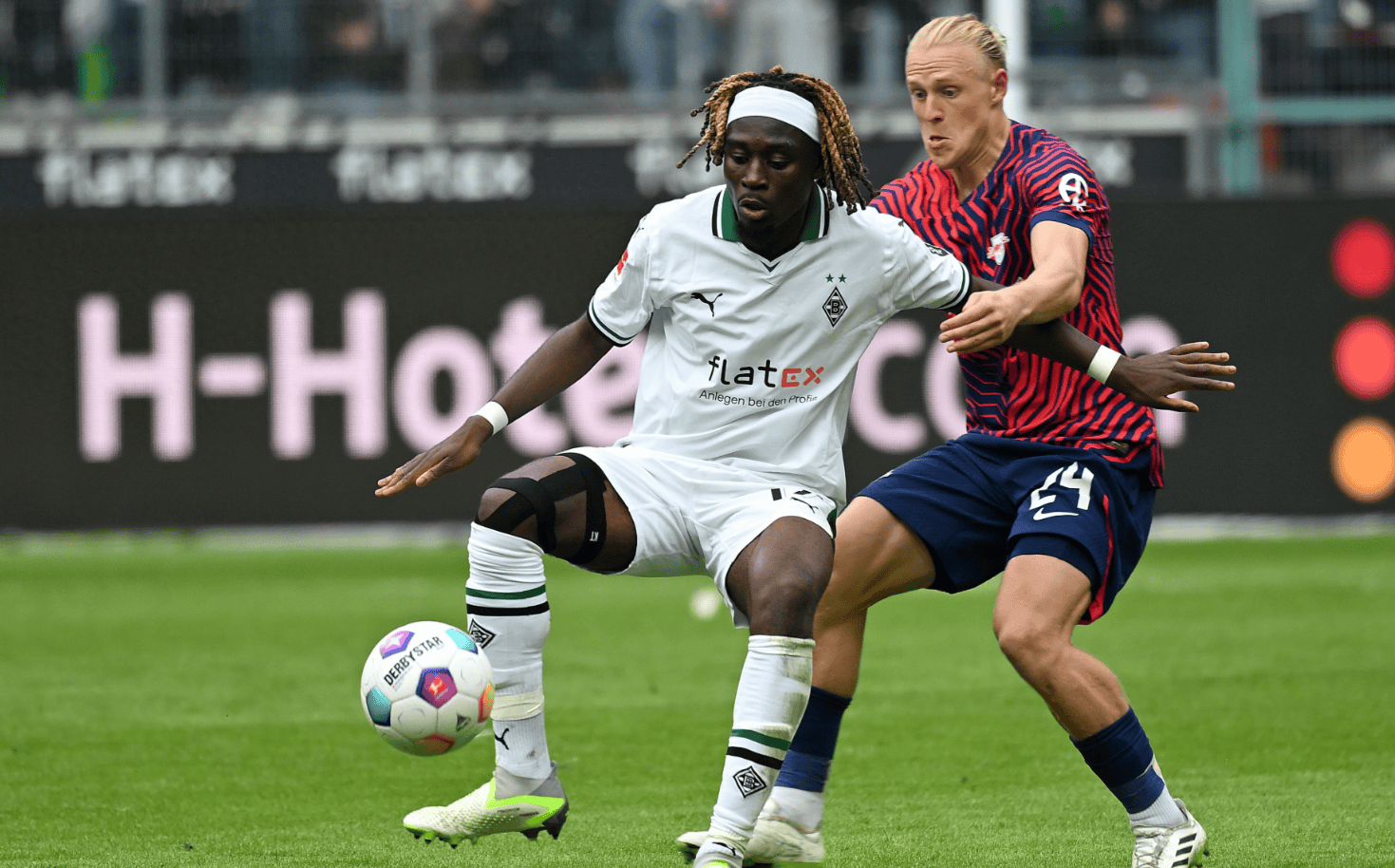 拜仁慕尼黑战平美因茨