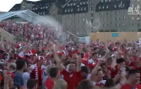 韩国球员奋力抗衡，但遗憾止步四强