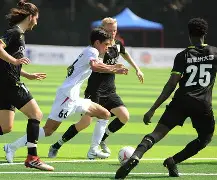 包含国际足球赛事中的精彩对决激动人心的词条 包含国际足球赛事中的精彩对决激动人心的词条